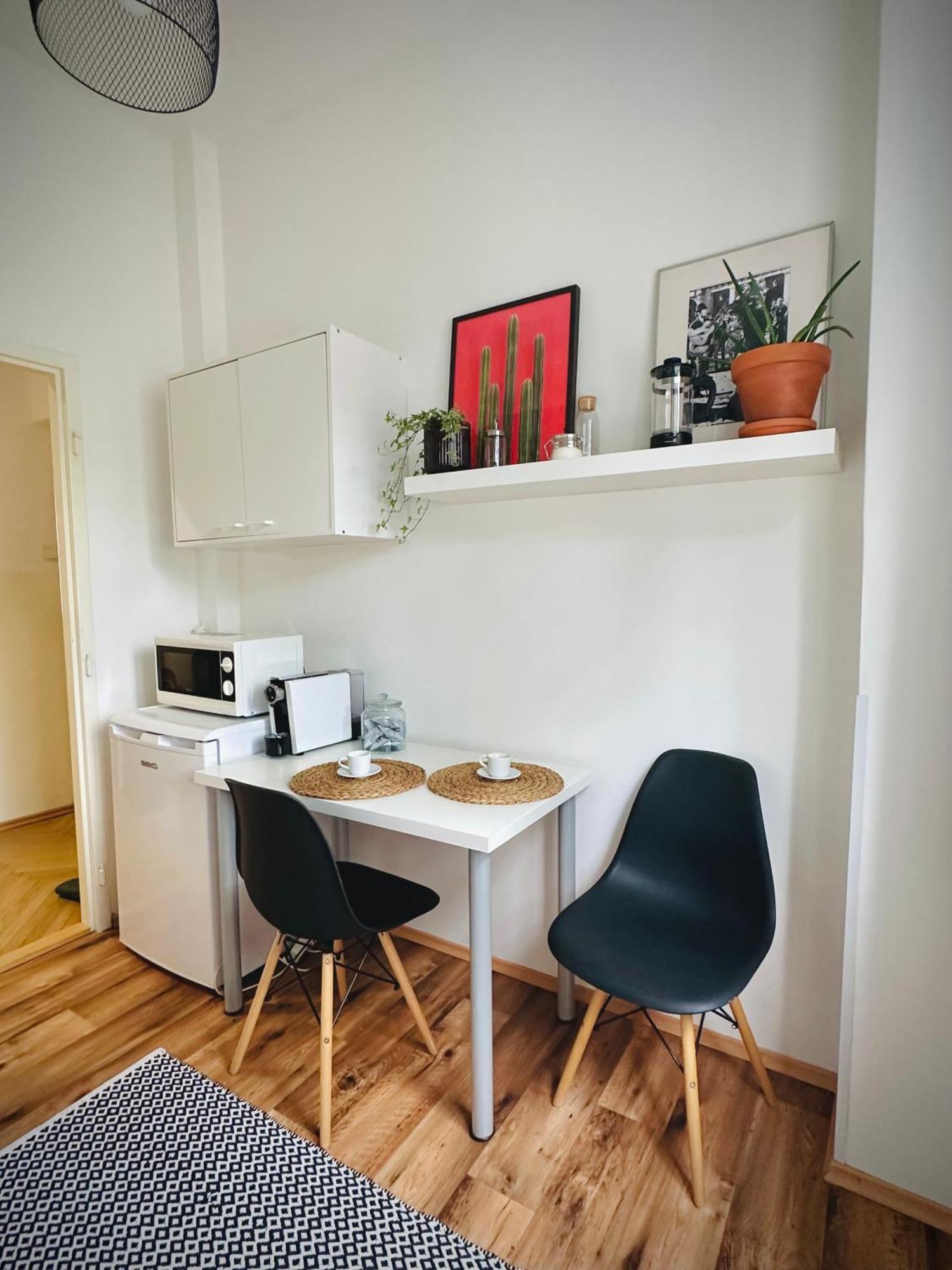 Boho Apartment In Old Town บราติสลาวา ภายนอก รูปภาพ